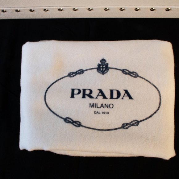 White Prada Serving Trunk - Picture 10 of 13